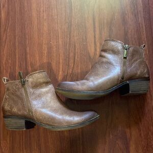 Brown Ankle Boots with Zipper